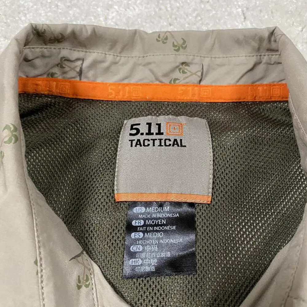5.11 Tactical Hawaiian Shirt Mens M Beige Graphic Short Sleeve Button Up Palm - Picture 2 of 6